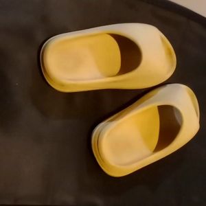 Yeezy slides worth 256